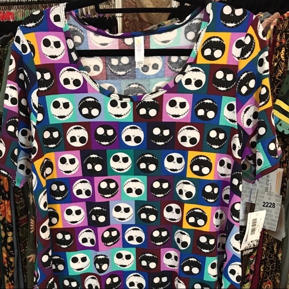M LuLaRoe Disney perfect T - Picture 1 of 1